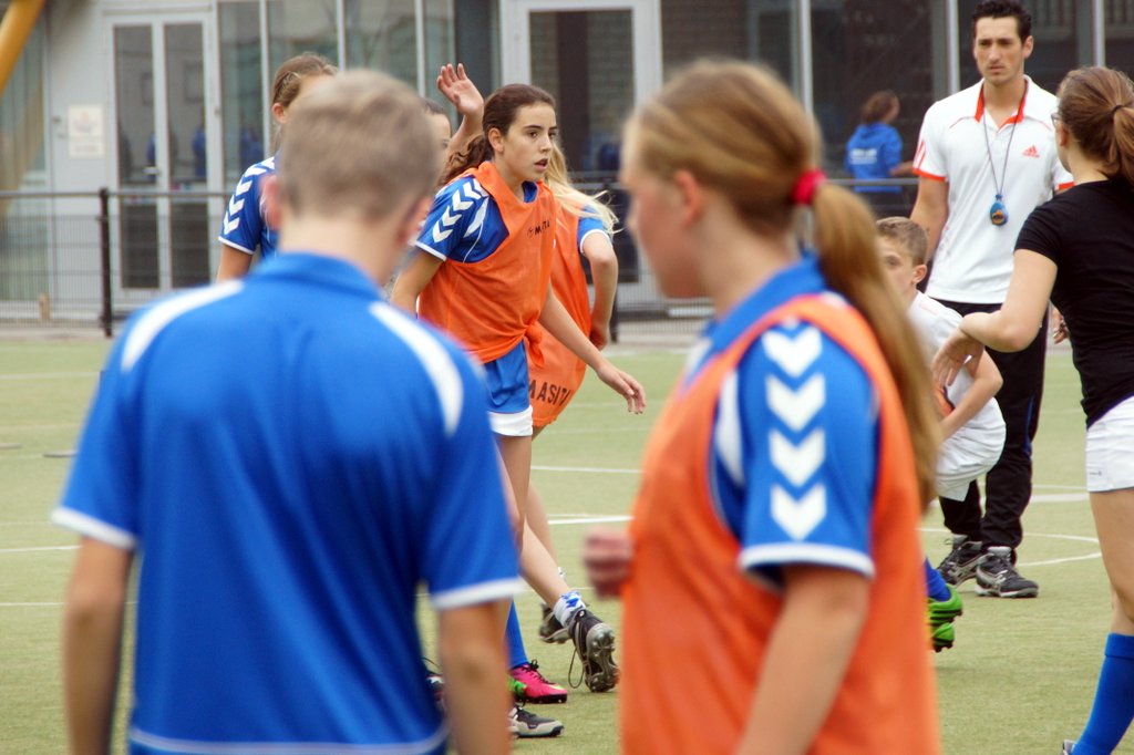 Korfbal C2  27 september-008.JPG
